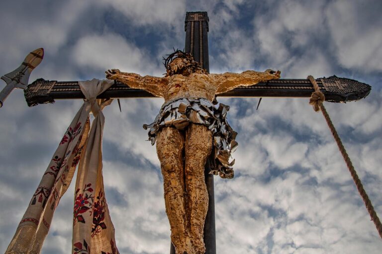 The Art of MFF | "The Cross of Peace" Project Featuring the Golden Crucifixion | Brovary City | Photo by Mariia Universaliuk, official photographer of the "Cross of Peace" project.