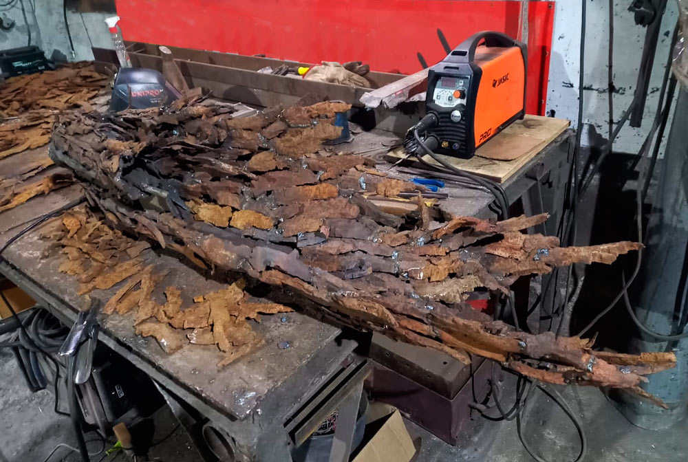 Creation of a wing of Sergey Melnikoff's sculpture ‘The Silent Uprising of an Angel'