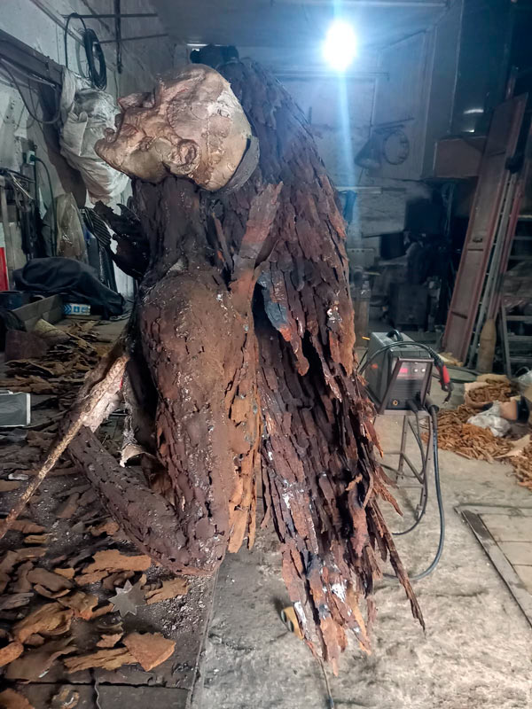 Creation of a wing of Sergey Melnikoff's sculpture ‘The Silent Uprising of an Angel'