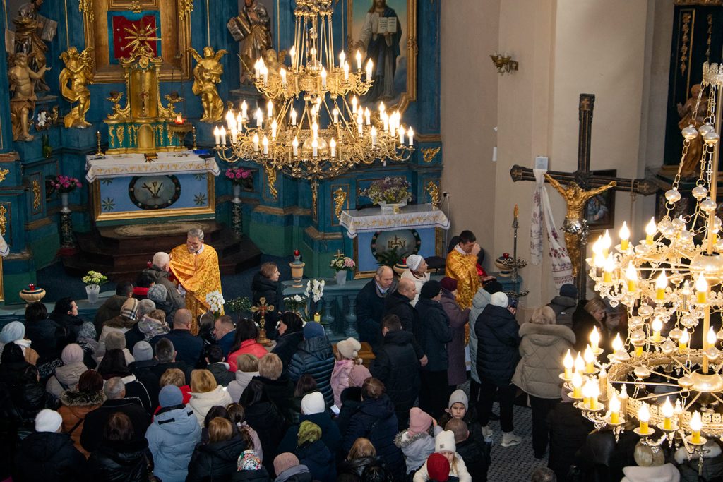 "The Cross of Peace" at the Basilian Monastery, Church of the Annunciation of the Blessed Virgin Mary, Pidhirtsi, Lviv Region. Photograph by Mariia Universaliuk.
