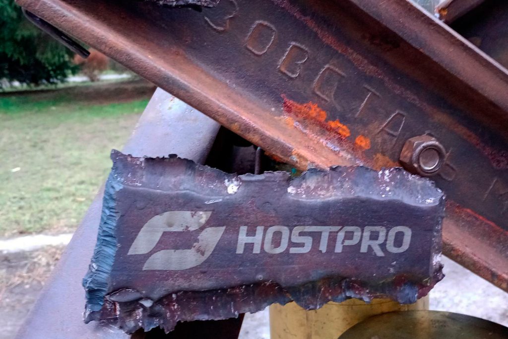 "The Cross of Peace" in Rzhyshchiv, on the banks of the Dnipro River. Photograph by Mariia Universaliuk.