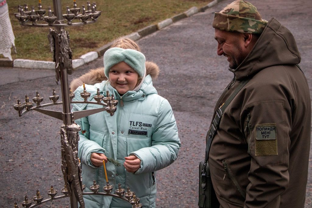 "The Cross of Peace" in Rzhyshchiv, on the banks of the Dnipro River. Photograph by Mariia Universaliuk.