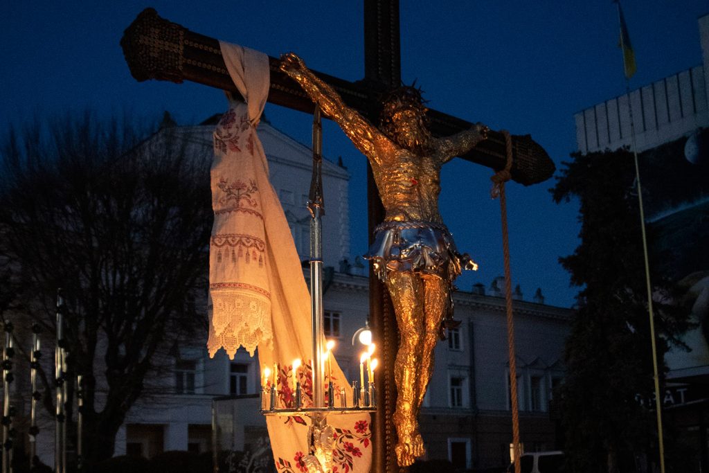 "The Cross of Peace" in Vinnytsia. Photograph by Mariia Universaliuk.