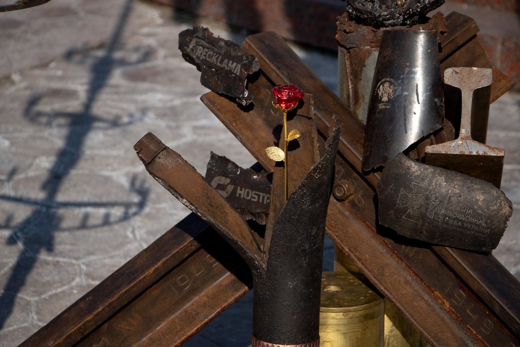 "The Cross of Peace" in Vinnytsia. Photograph by Mariia Universaliuk.