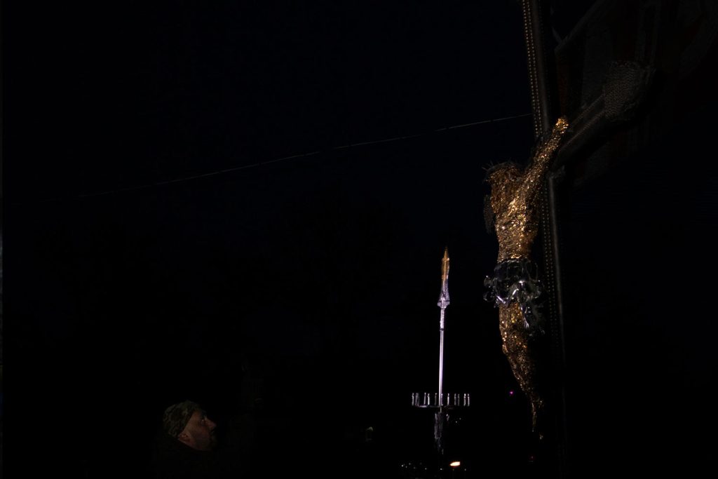 "The Cross of Peace". The first public presentation in a small Ukrainian town. Photograph by Mariia Universaliuk.